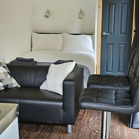 A Unique Experience In A Converted Shipping Containers, Glamness Is Adults Only Инвернесс Экстерьер фото